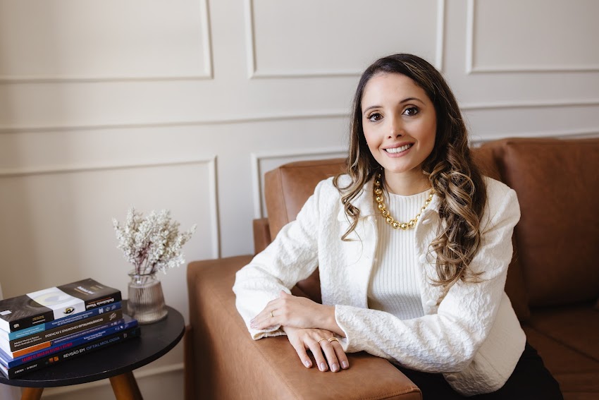 Dra. Larissa Fouad Ibrahim, oftalmologista em Belo Horizonte